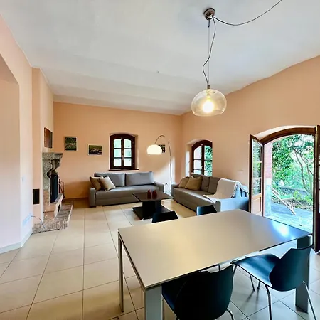 Borgo Del 1700 Le Scuderie - Bilocale * Travedona