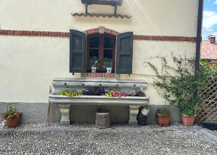 Borgo Del 1700 Le Scuderie - Bilocale * Travedona